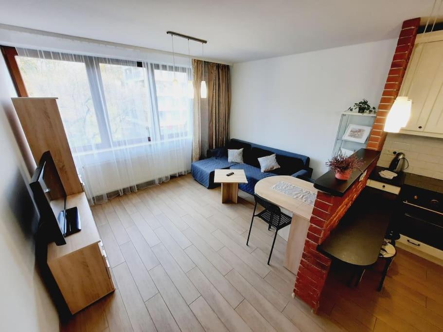 Apartament Z Podziemnym Parkingiem Ulica Wroclawska Krakau Exterior foto