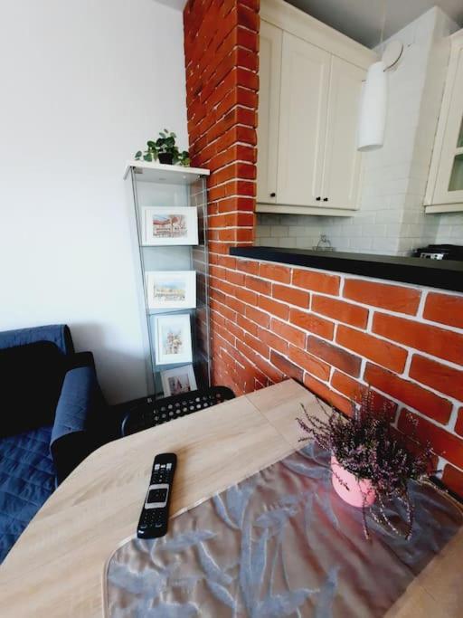 Apartament Z Podziemnym Parkingiem Ulica Wroclawska Krakau Exterior foto